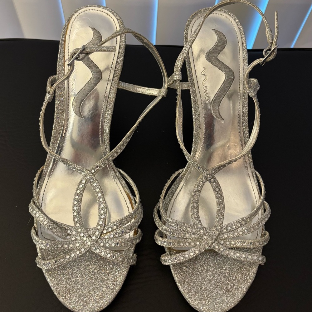 Nina Silver Glitter Women’s Dress Shoes Heels with Straps Size 9M - Picture 2 of 12